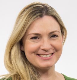 Dora Santos Silva
