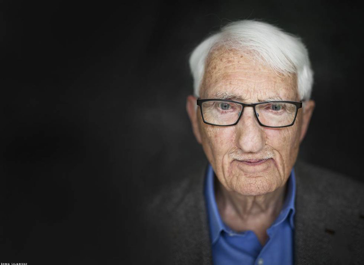 The last systematic philosopher - A retrospective on Jürgen Habermas