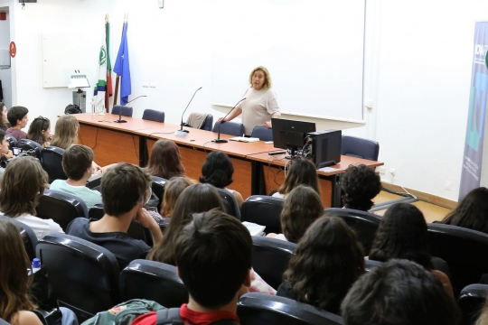 Estão disponíveis os questionários de perceção sobre o funcionamento das unidades curriculares do 2.º semestre