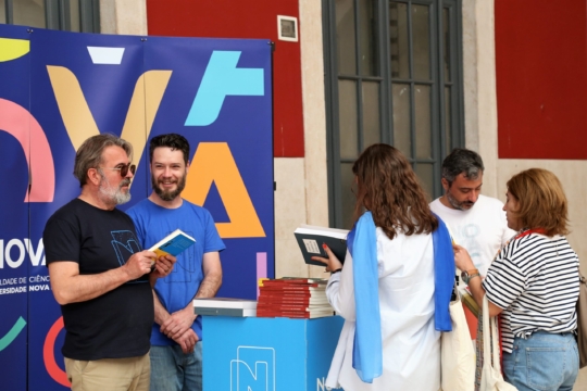 NOVA FCSH oferece livros no Dia Nacional da Cultura Científica