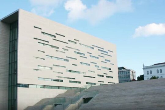 Ciência e inovação - construir o futuro de Portugal
