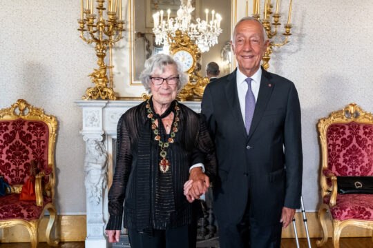 Raquel Soeiro de Brito condecorada por Marcelo Rebelo de Sousa
